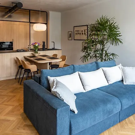 Onlviv Rynok Square 18/2