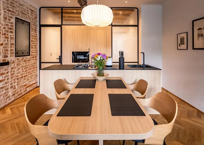 Onlviv Rynok Square 18/2 * לבוב