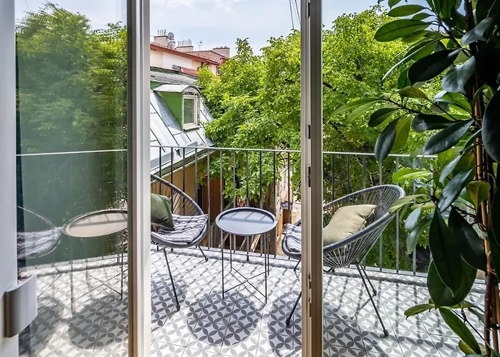 Onlviv Rynok Square 18/2 *